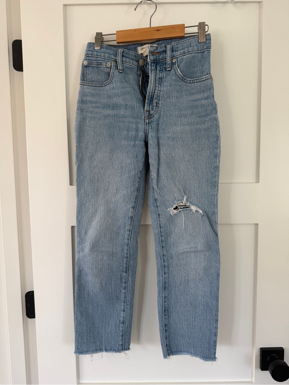 Madewell Perfect Vintage Jeans Size 24P Light Wash Distressed Raw Hem